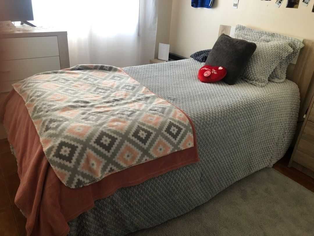 vendo cama de solteiro