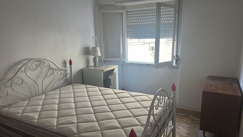 Quarto para alugar - Moscavide
