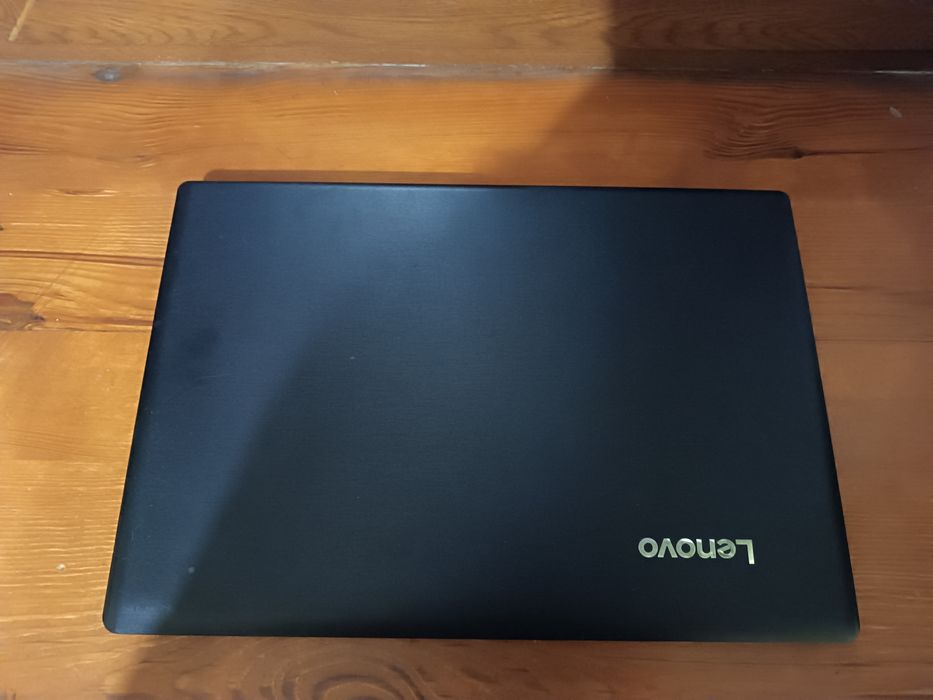 Ноутбук Lenovo рабочий(батарея рабочая)
