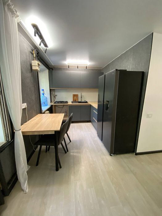 Продам 1 комнатную квартиру с новым ремонтом, техникой,мебелью.