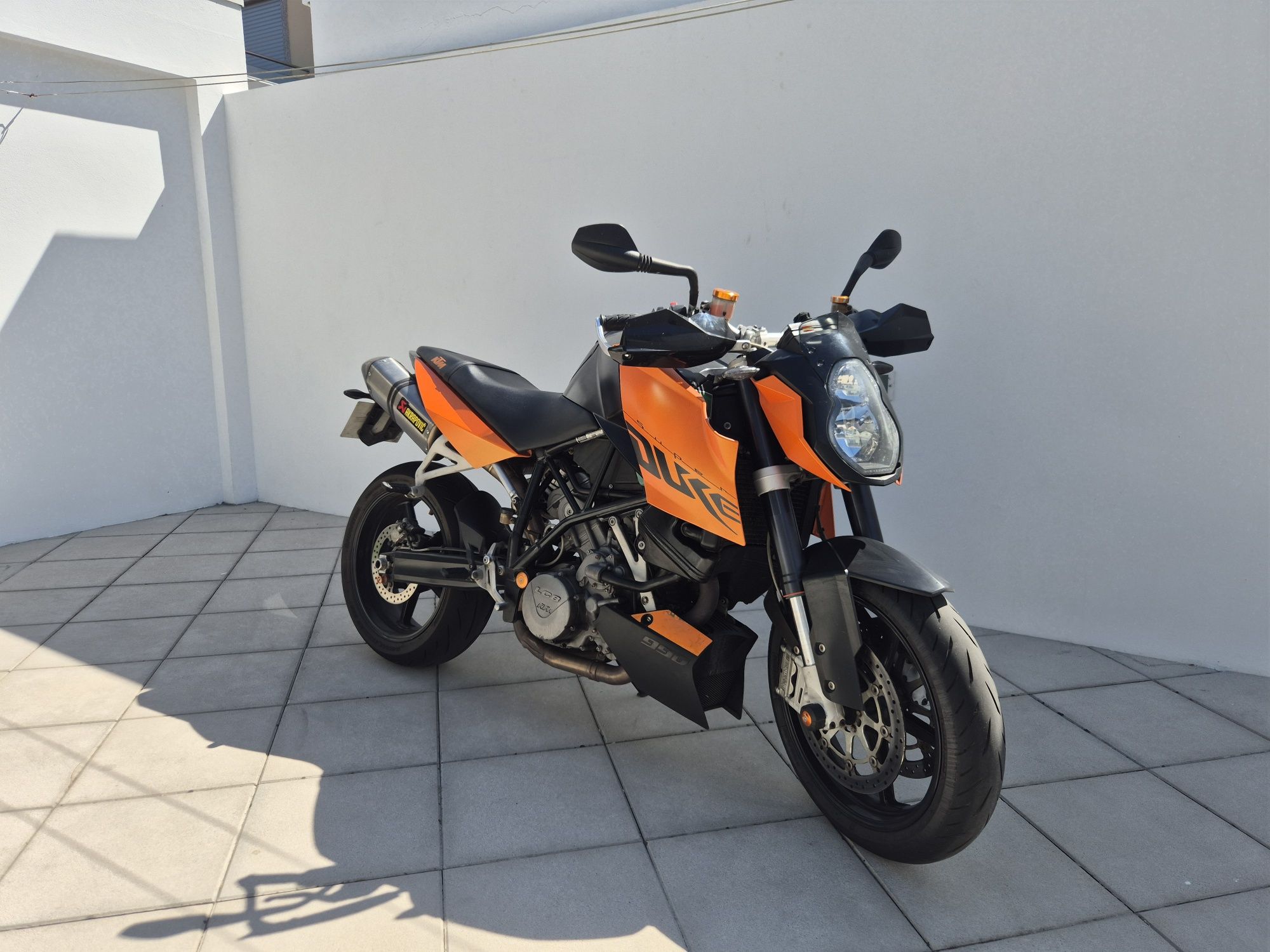 KTM SuperDuke 990 de 2009 c/ 17.000km