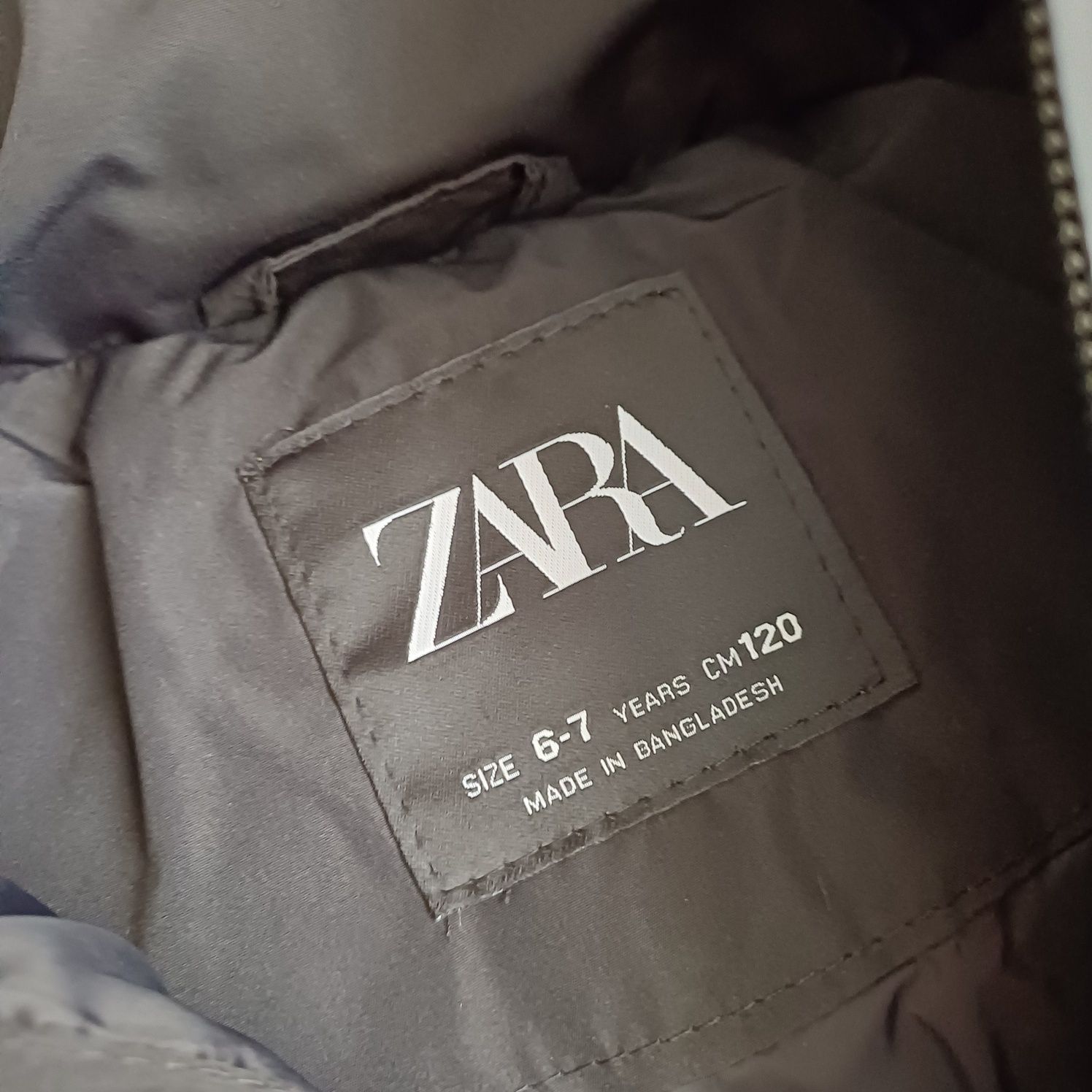 Куртка ZARA,  6-7 років