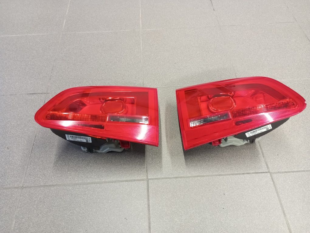 VW Sharan 7N lampa tylna w klapę 7N0.945.093.J   7N0.945.094.J