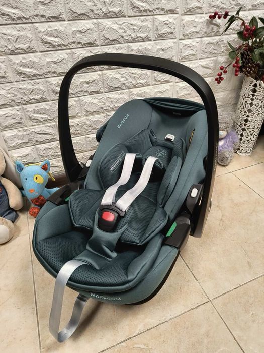 Автокрісло MAXI-COSI Pebble 360 PRO Група 0+ (0-13 кг) автолюлька