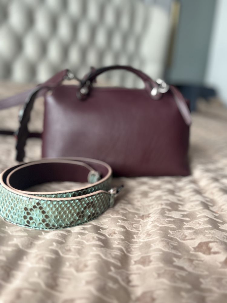 Продам сумку fendi оригинал