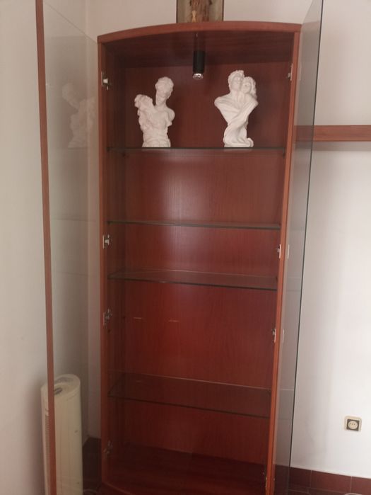 Móvel de sala em madeira