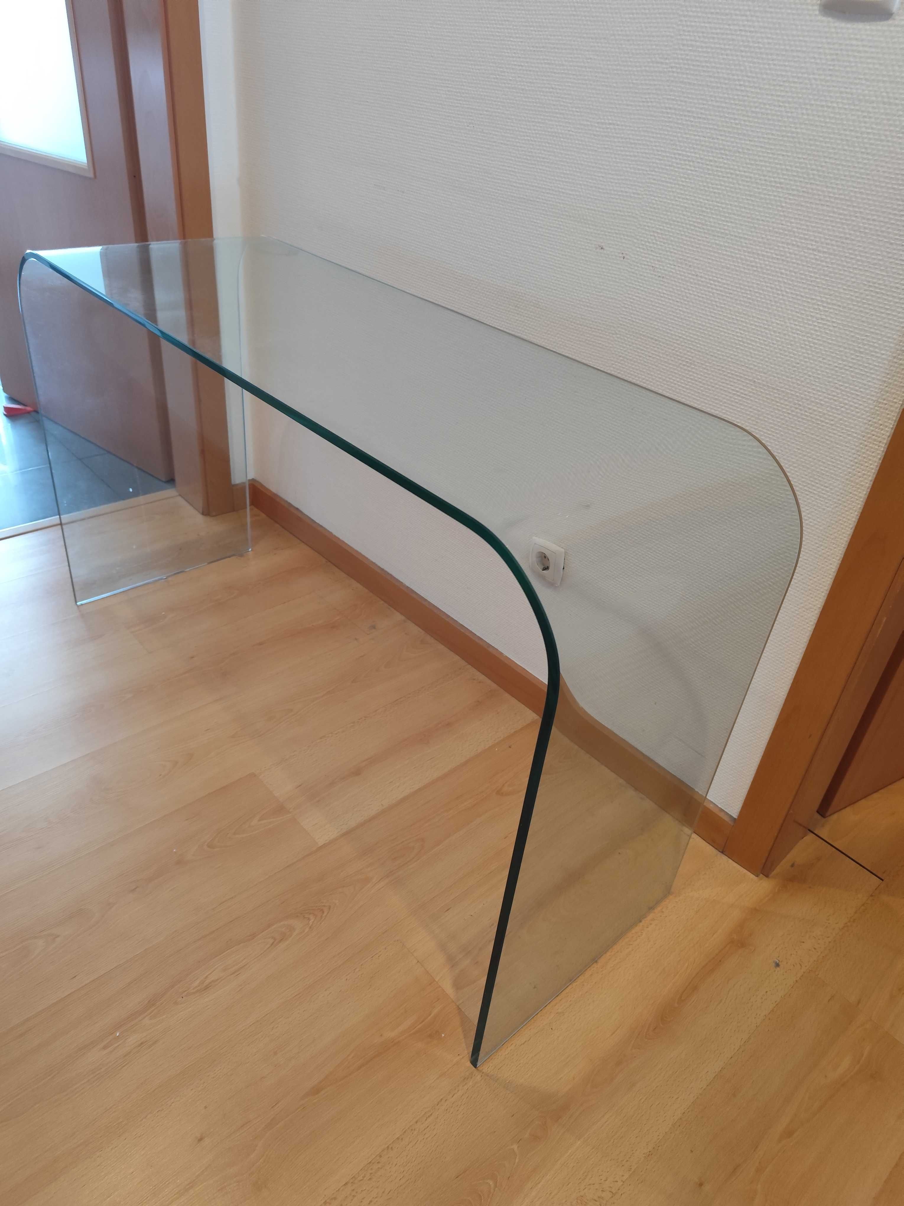 Mesa de apoio em vidro