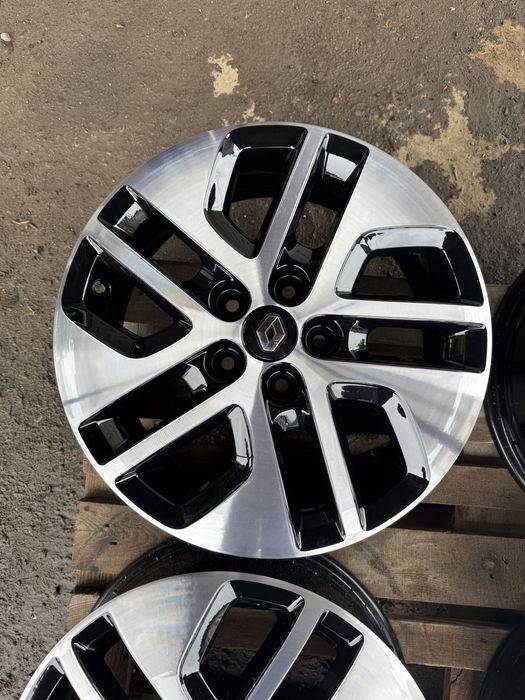 Renault Trafic Opel Vivaro R17 диски