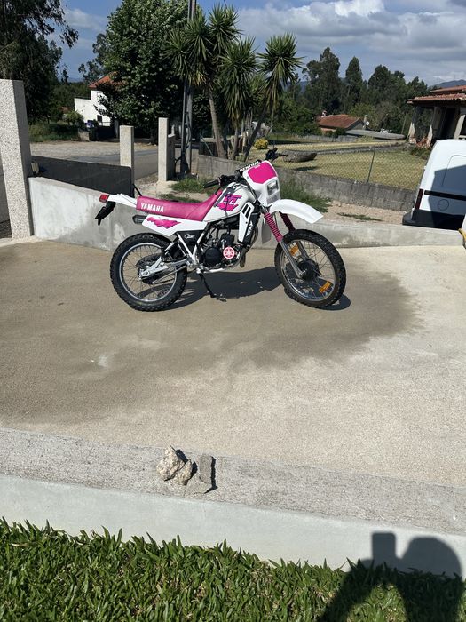 Vendo mota em bom estado vou comprar mais cilindrada