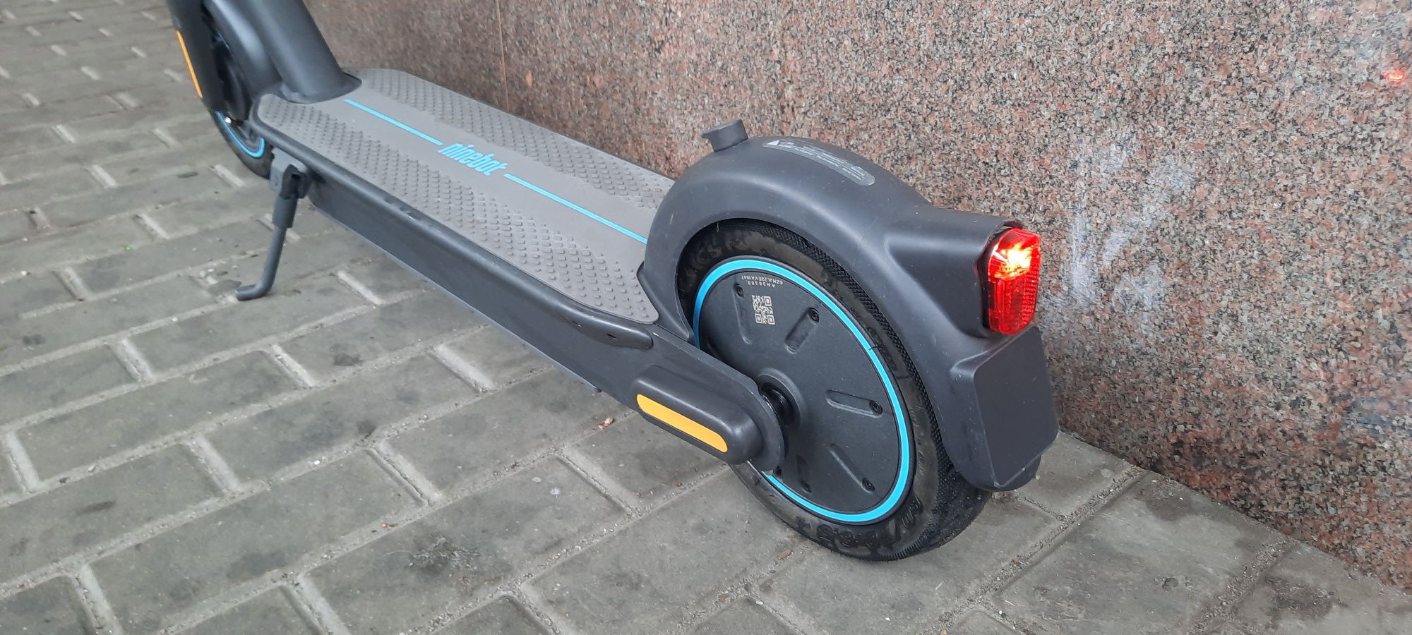 Hulajnoga Segway Ninebot Max G30 II elektryczna 65km 10" Motus 2022