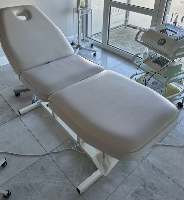 Sprzedam łóżko kosmetyczne