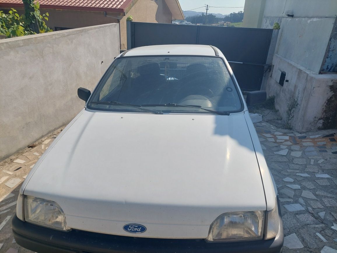 Carrinha ford fiesta 1.8 diesel direção assistida
