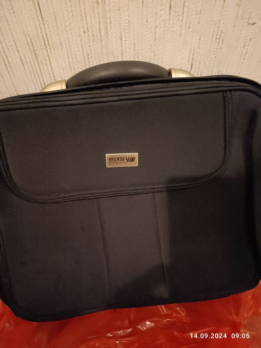 Sprzedam dwie torby na laptopa