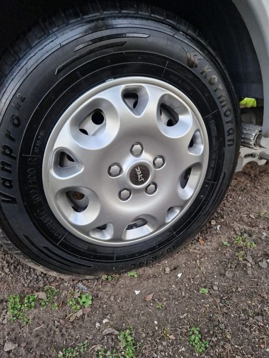 Przyczepa kempingowa jednoosiowa, prywatna