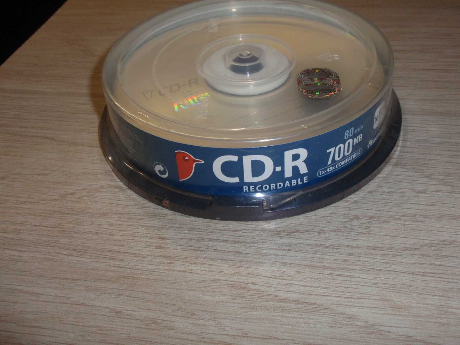 Płyty CD nowe w oryginalnym opakowaniu i różne filmy