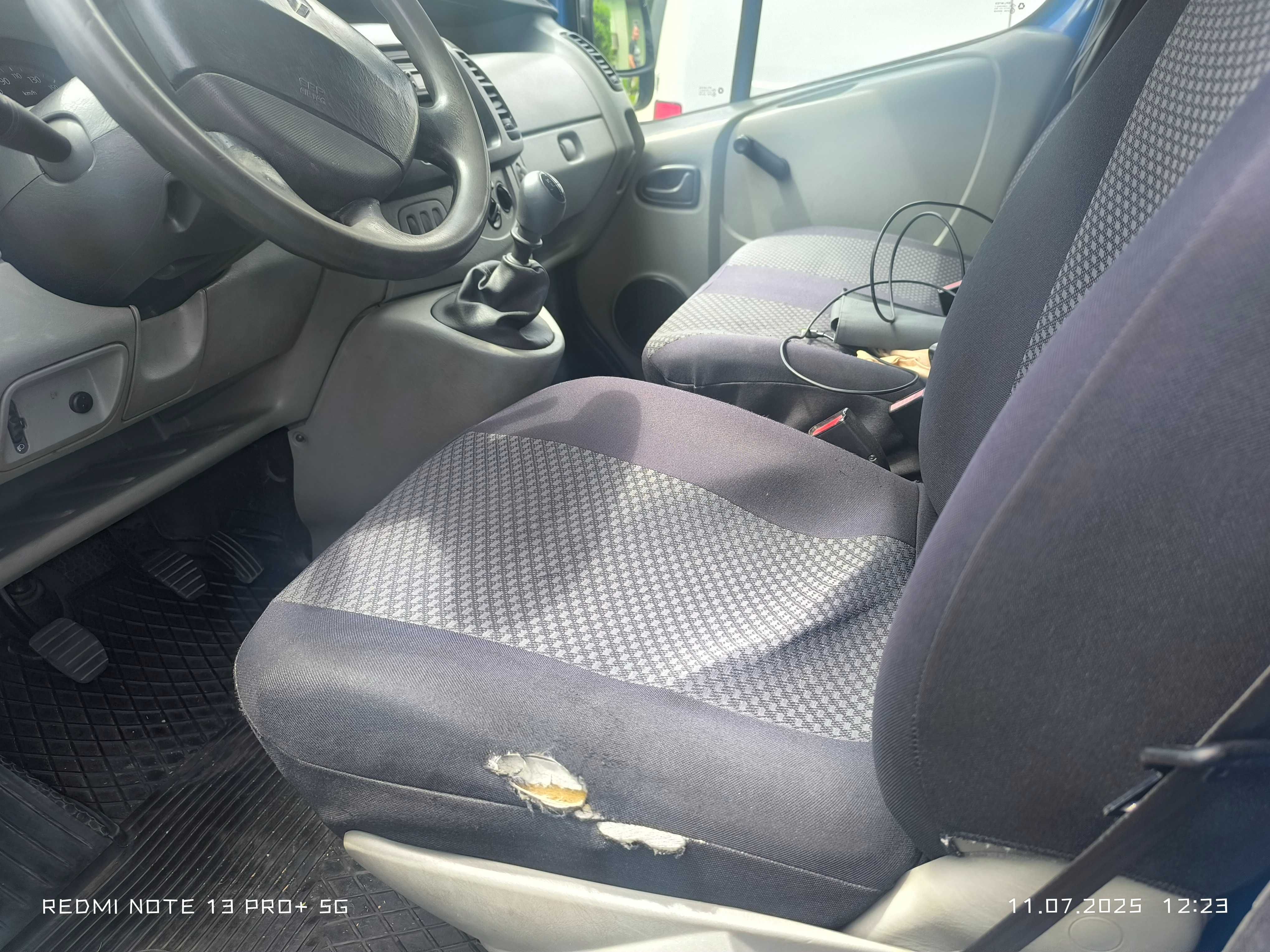 Renault Trafic l1h1 klima cb radio czujniki cofania Salon Pl
