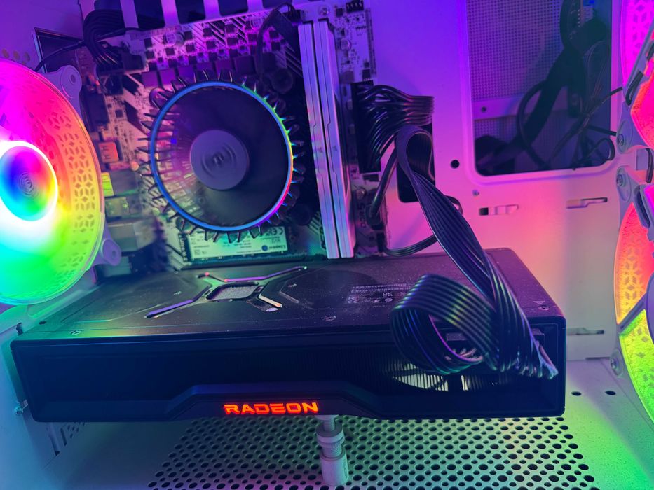 PC Gamer - AMD RX 6950XT