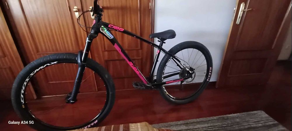 Bicicleta c100 wheeling
