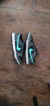 Nike dunk novos tamanho 43