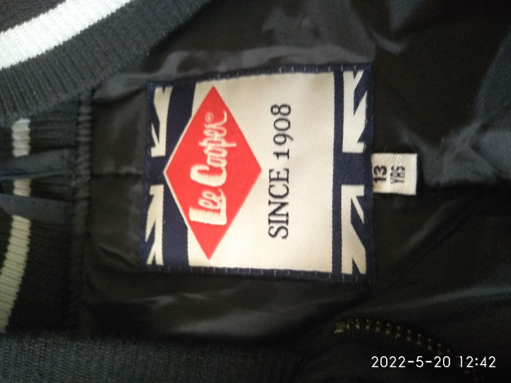 Продам мужскую курточку Lee Cooper