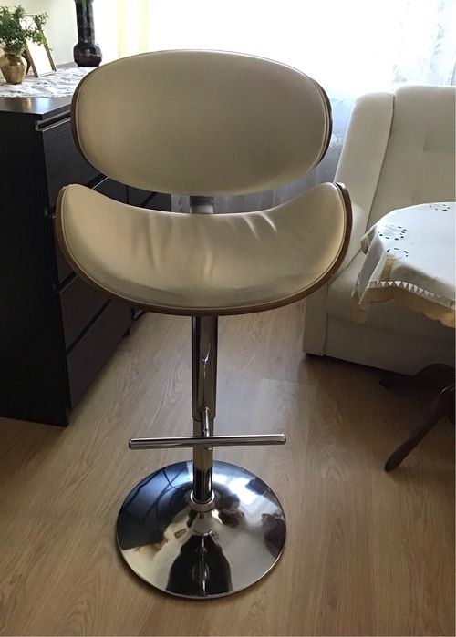 Stołek barowy, hoker