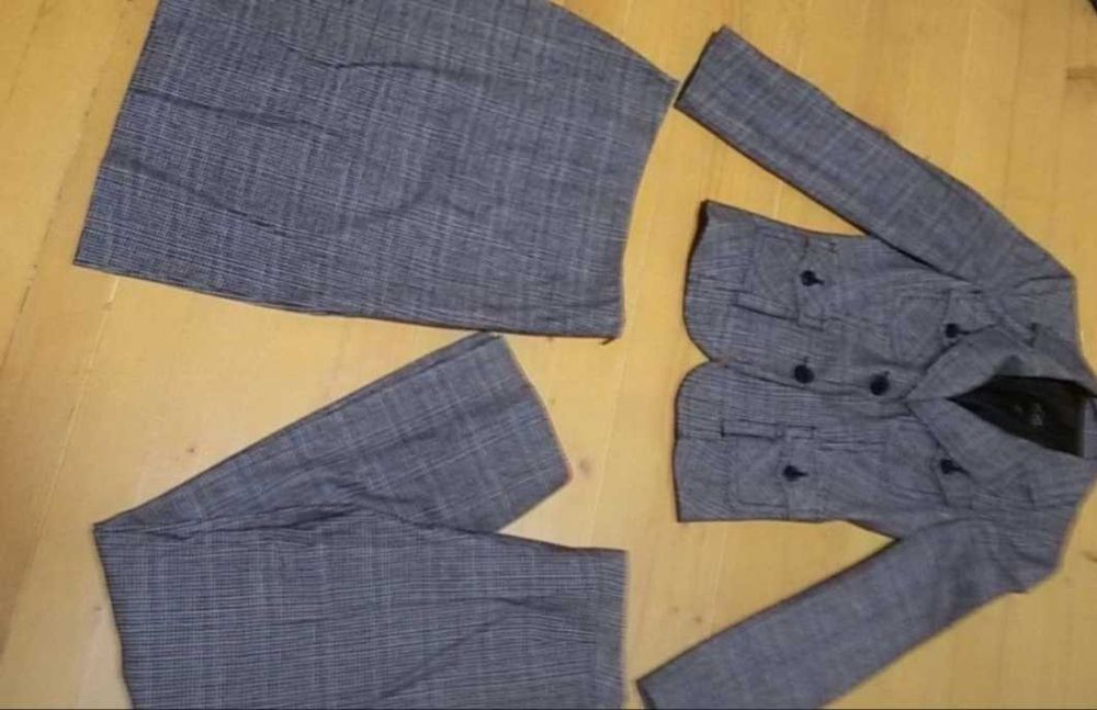 Костюм BGN (Франция) 34 (пиджак брюки юбка)