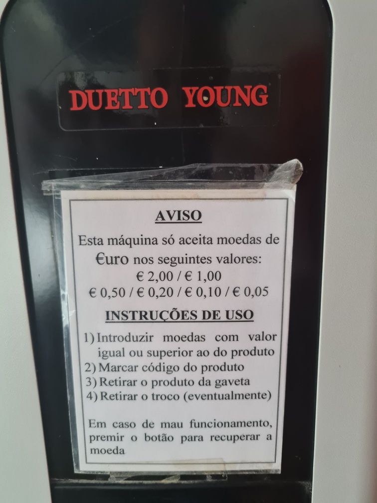 Máquina de vending Duetto Young