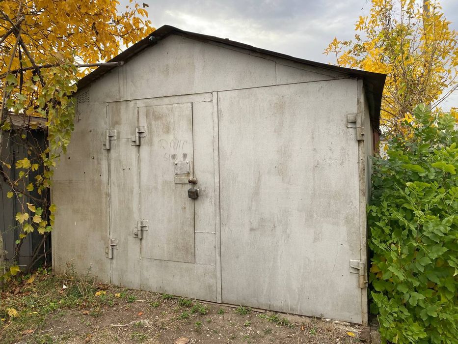 Продам гараж Лозовая