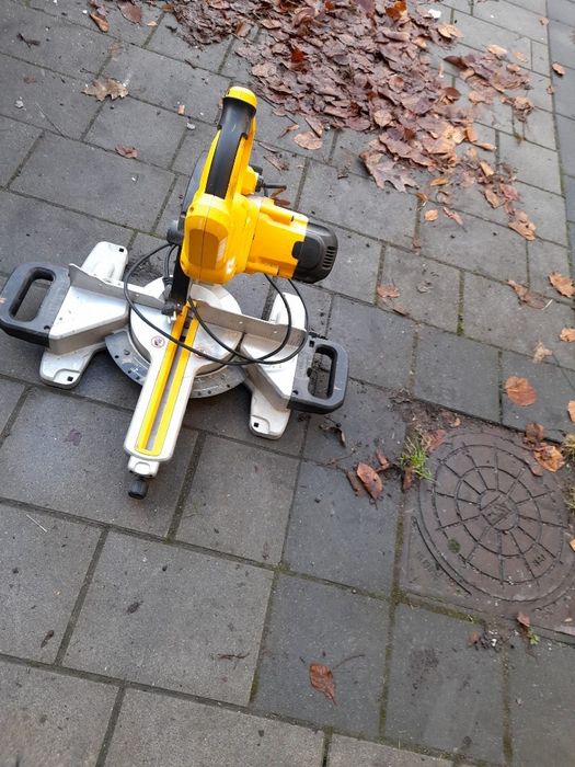 Ukośnica dewalt dewalt