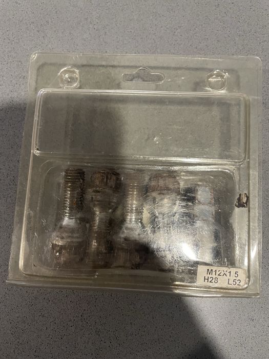 Parafuso de seguranca antiroubo para jantes