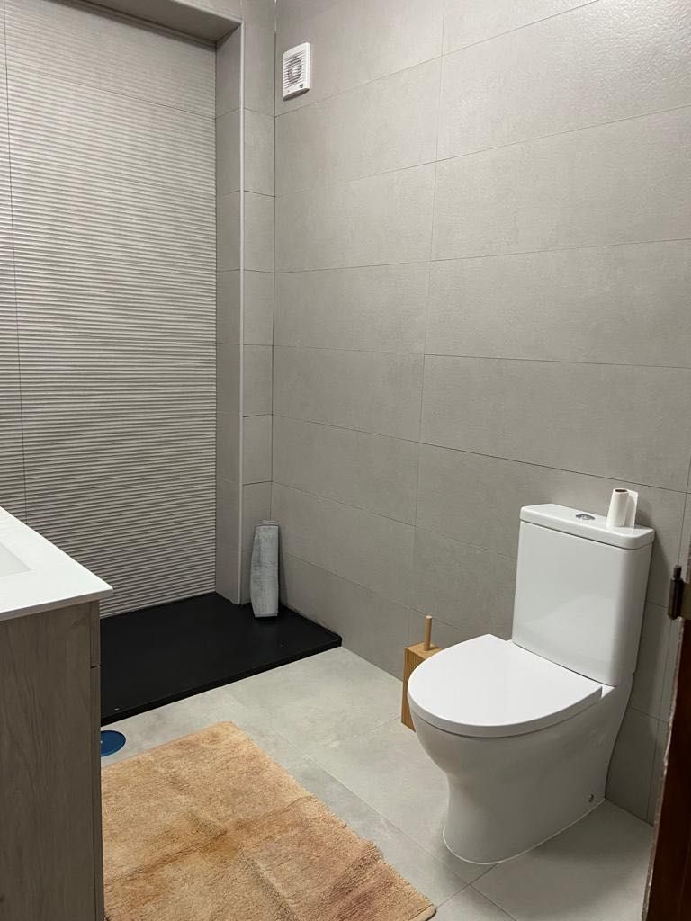Arrenda-se Quarto - COIMBRA- ESEC, ISEC, Alma shopping