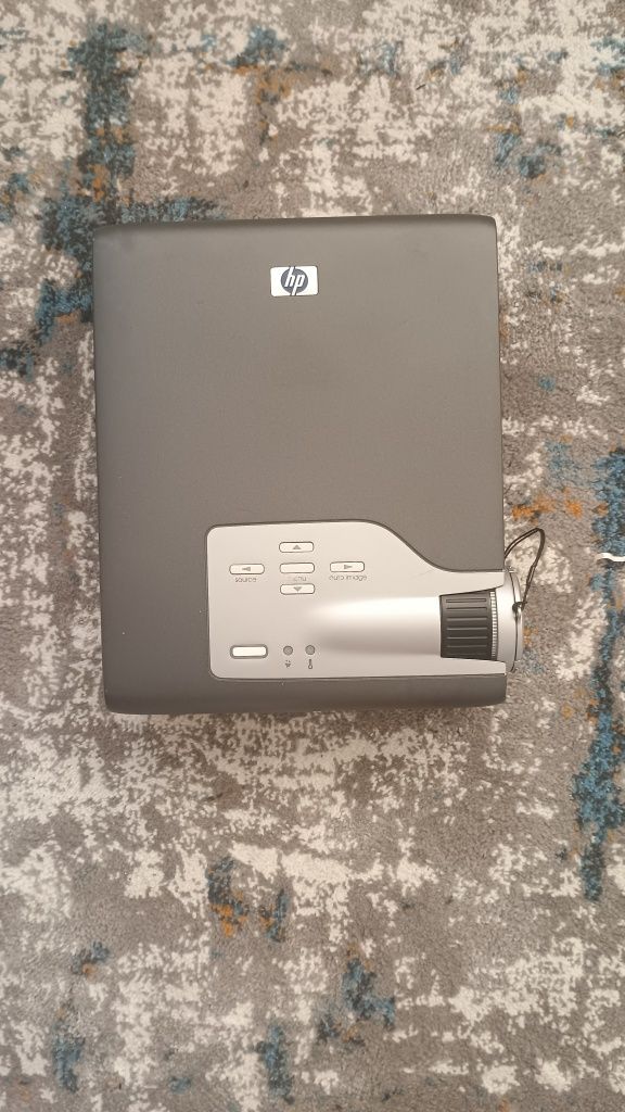 HP projektor model xb31b (Torba przenośna+dodatkowe HDMI+USB c)