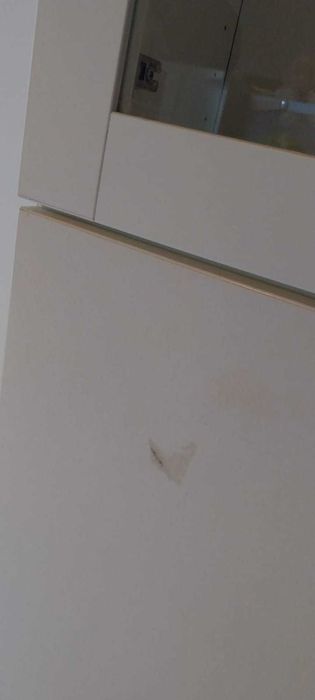 Cristaleira BESTÄ Ikea