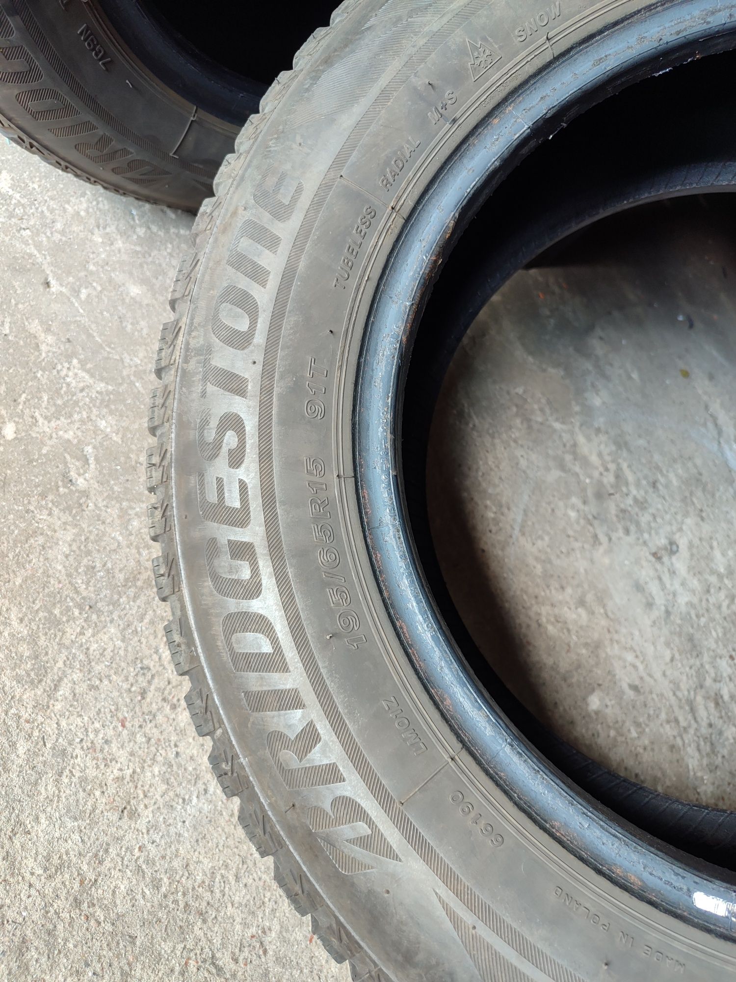 Резина зима 195.65.15 bridgestone