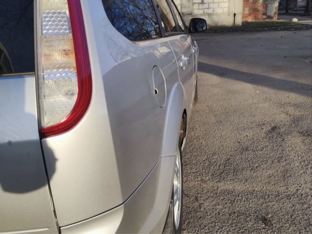 Ford Focus II Ghia 2010 универсал. АКПП, ГБО, родной пробег