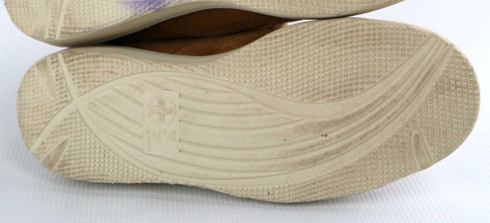 Dr. Martens trzewiki zamszowe z kożuszkiem rozmiar 36