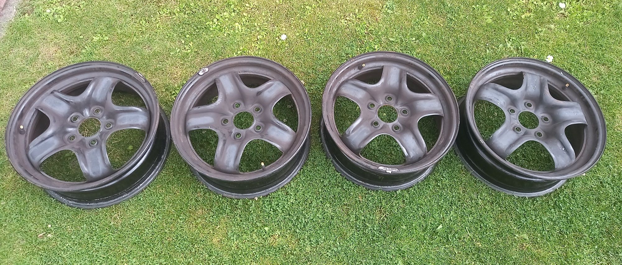 Felgi Renault 16 cali + kołpaki