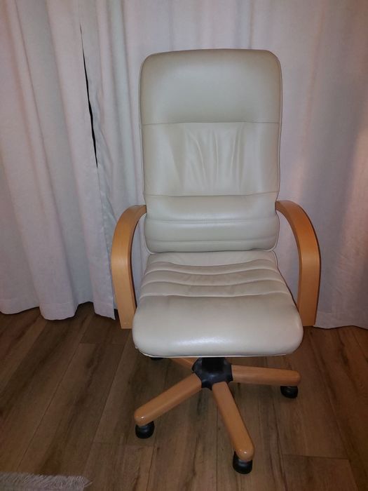 Fotel skóra obrotowy