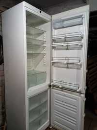 Двухкамерний холодильник