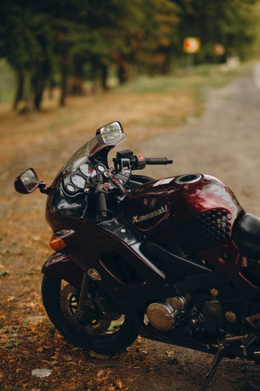 Продаю Kawasaki ZZR400