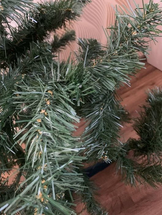 Продам штучну ялинку