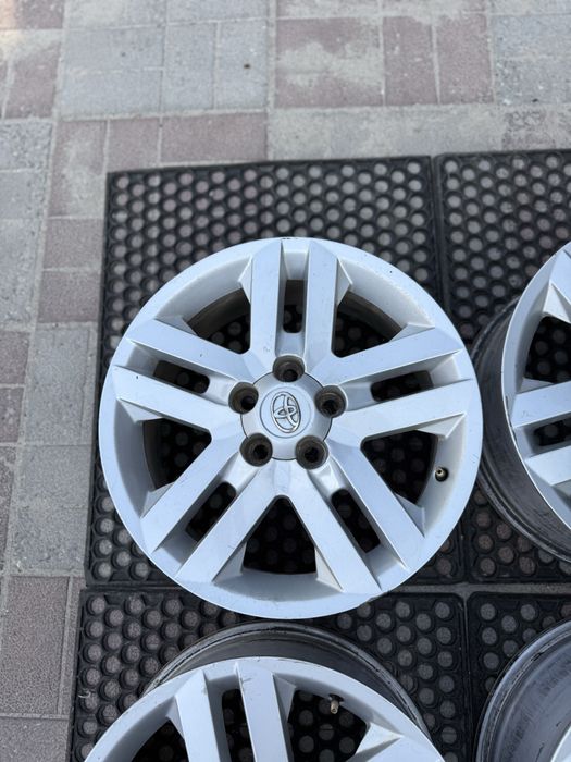 Диски оригінал toyota rav4 camry avalon highlander verso r17 5 114,3