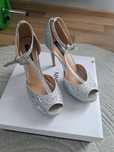 Szpilki Nine West r. 38 na platformie cyrkonie srebrne
