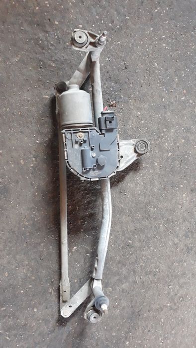 Mechanizm wycieraczek vw passat b6 silniczek