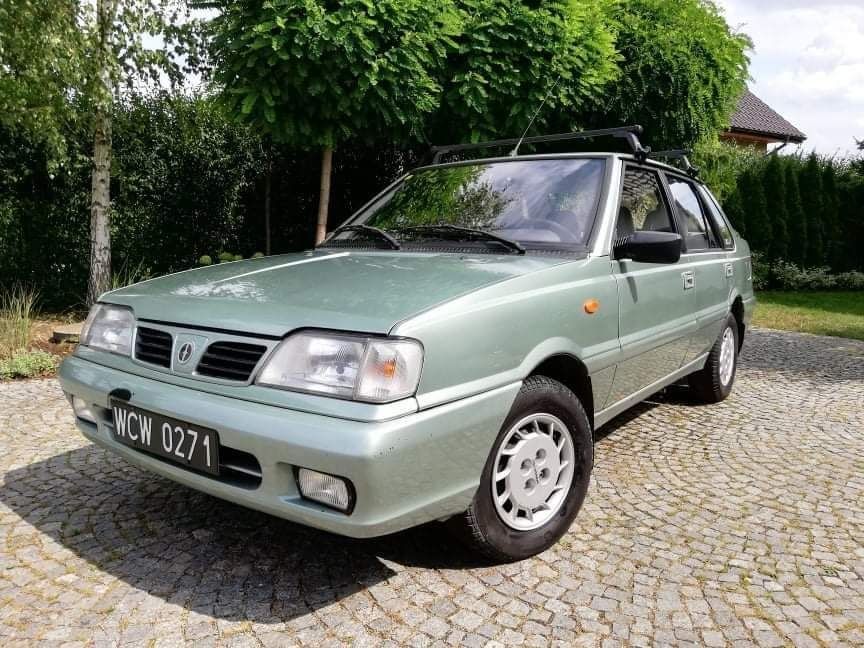 Sprzedam poloneza atu plus.