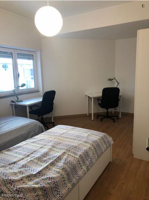 Quarto - localizado em Penha de França Lisbon