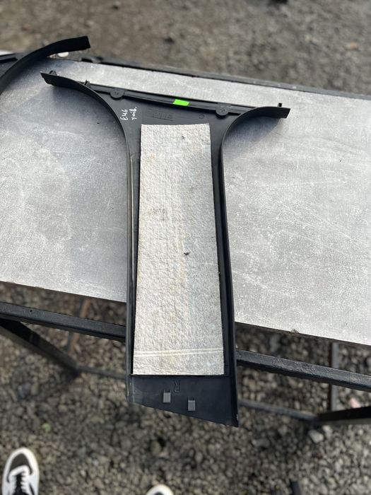 БМВ Е46 Чорний пластик салону під центральні Стойки Потолка В Ідеалі