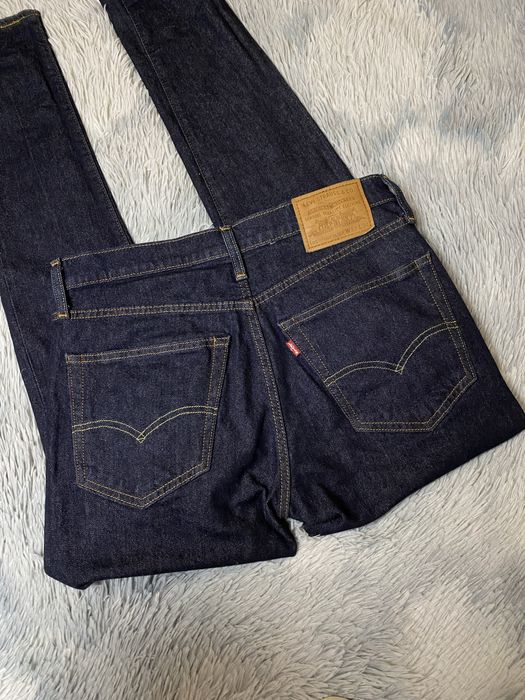 Продам мужские джинсы Levis тёмно синие Skinny