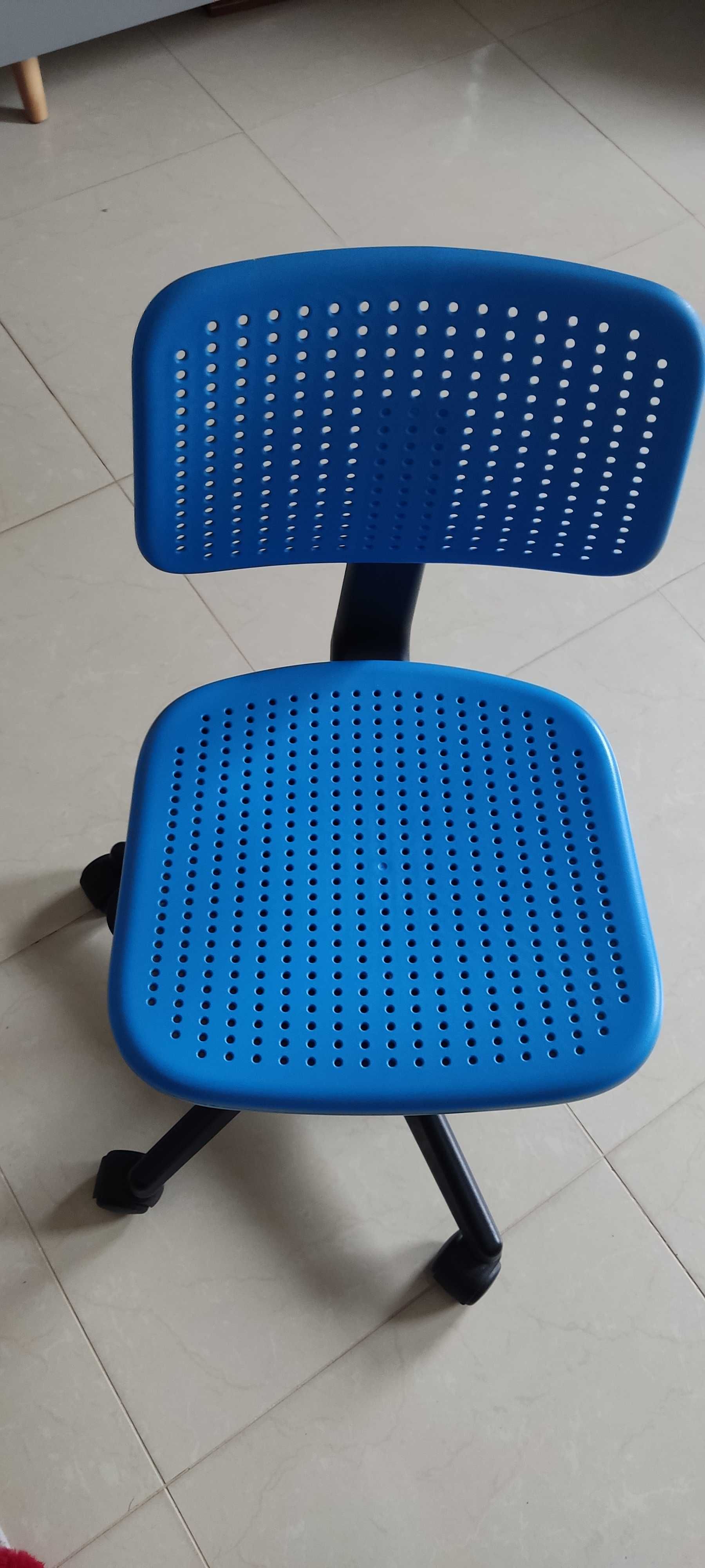 Krzesło biurowe obrotowe dziecięce ikea
