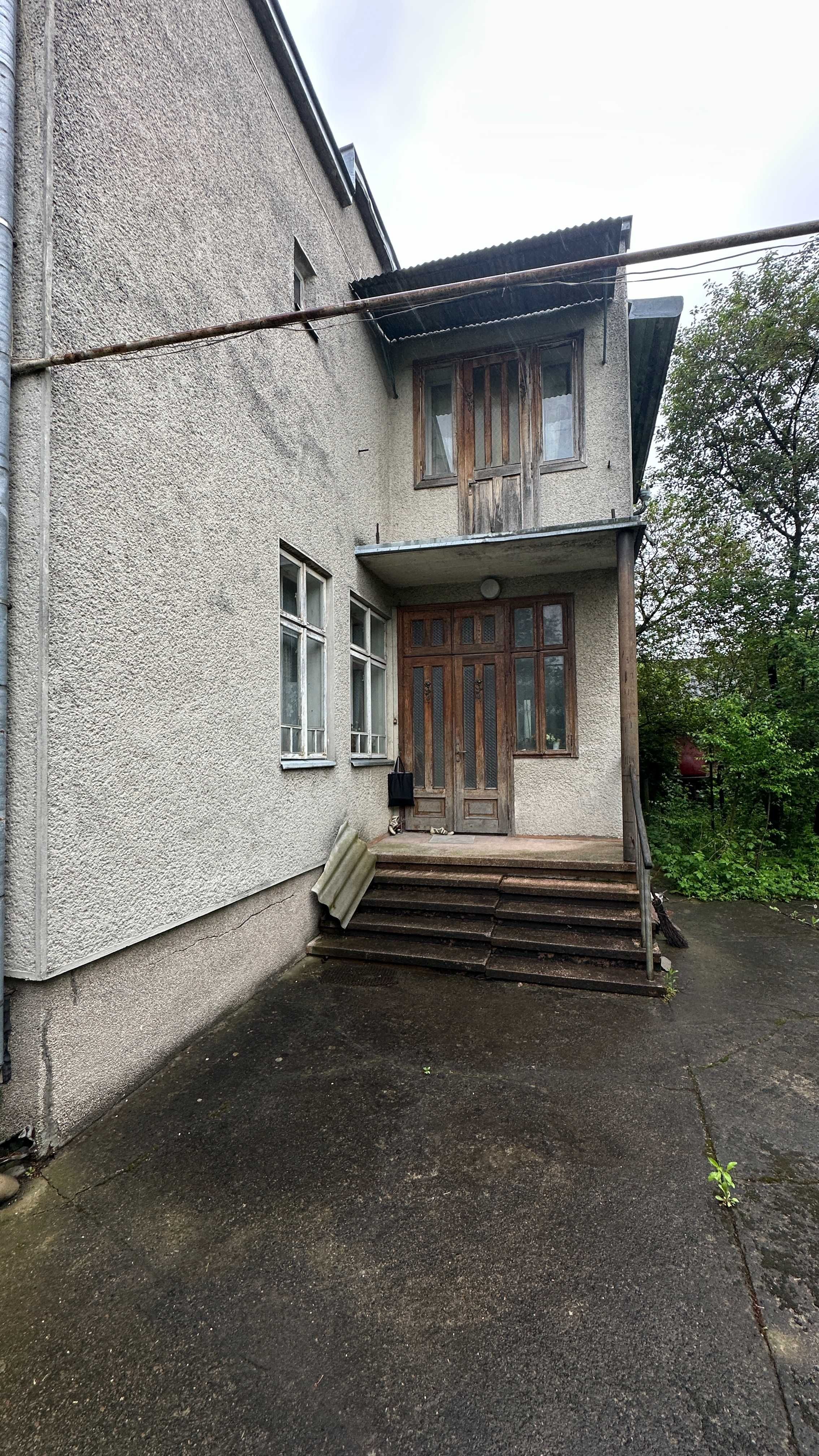 Цегл. Будинок із землею(13 сот. комунікації)під забудову в с. Угорники
